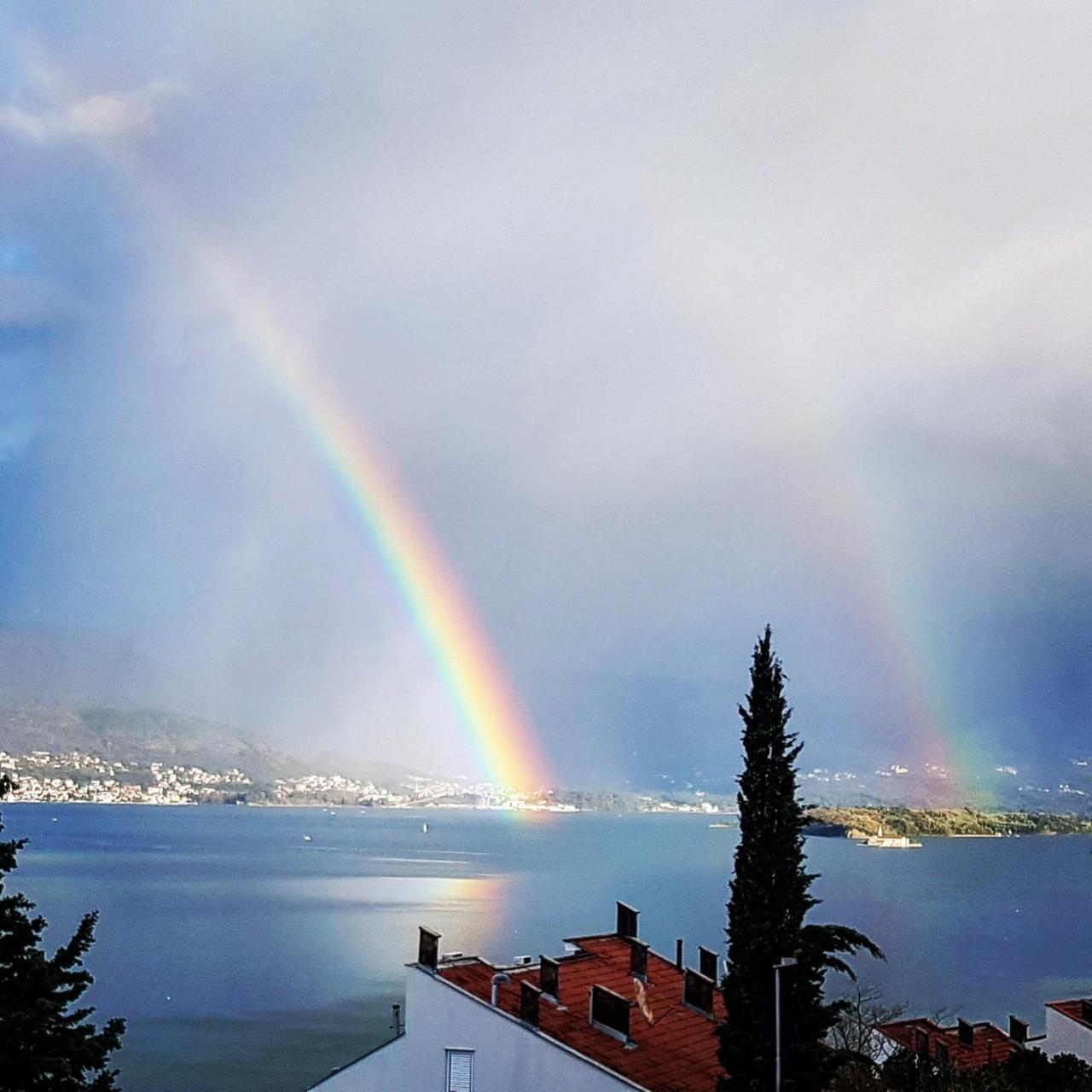 Boka Apartments Tivat Luaran gambar