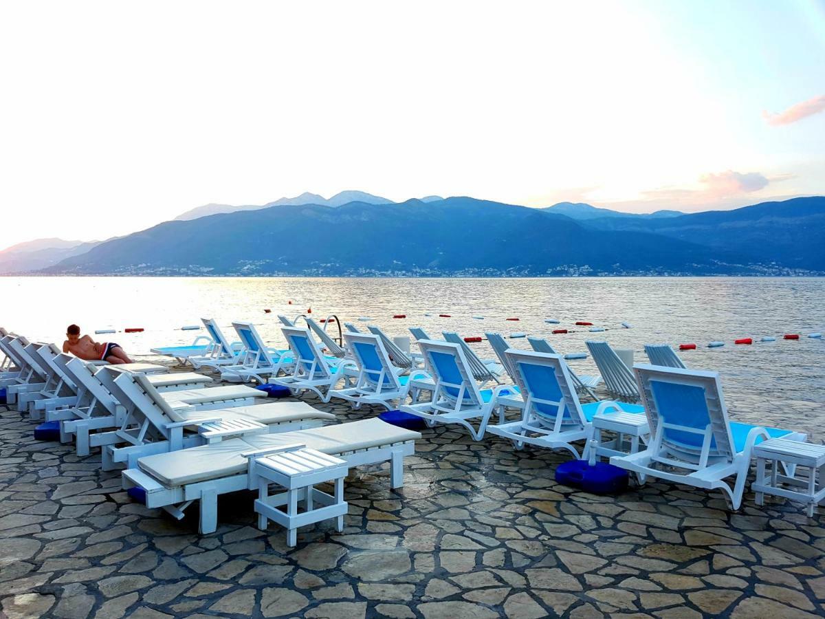 Boka Apartments Tivat Luaran gambar