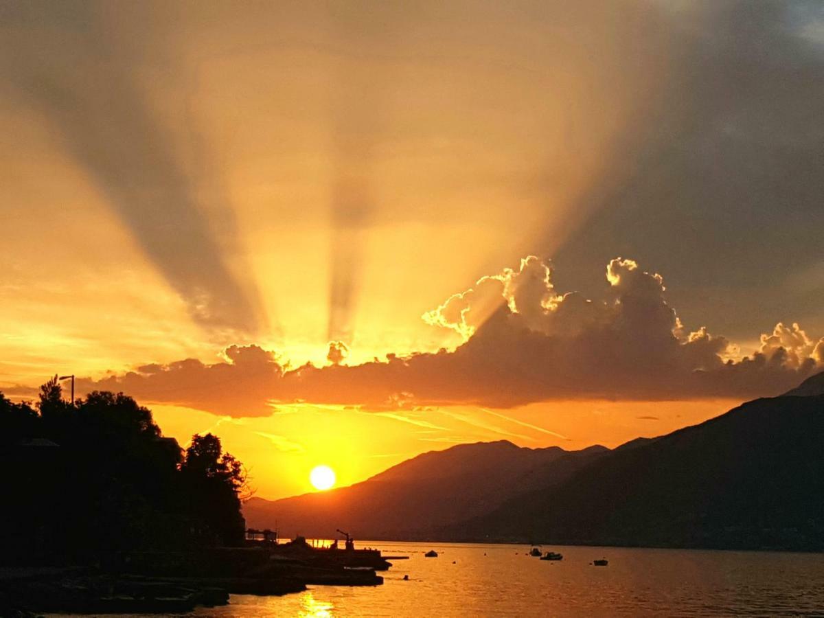 Boka Apartments Tivat Luaran gambar